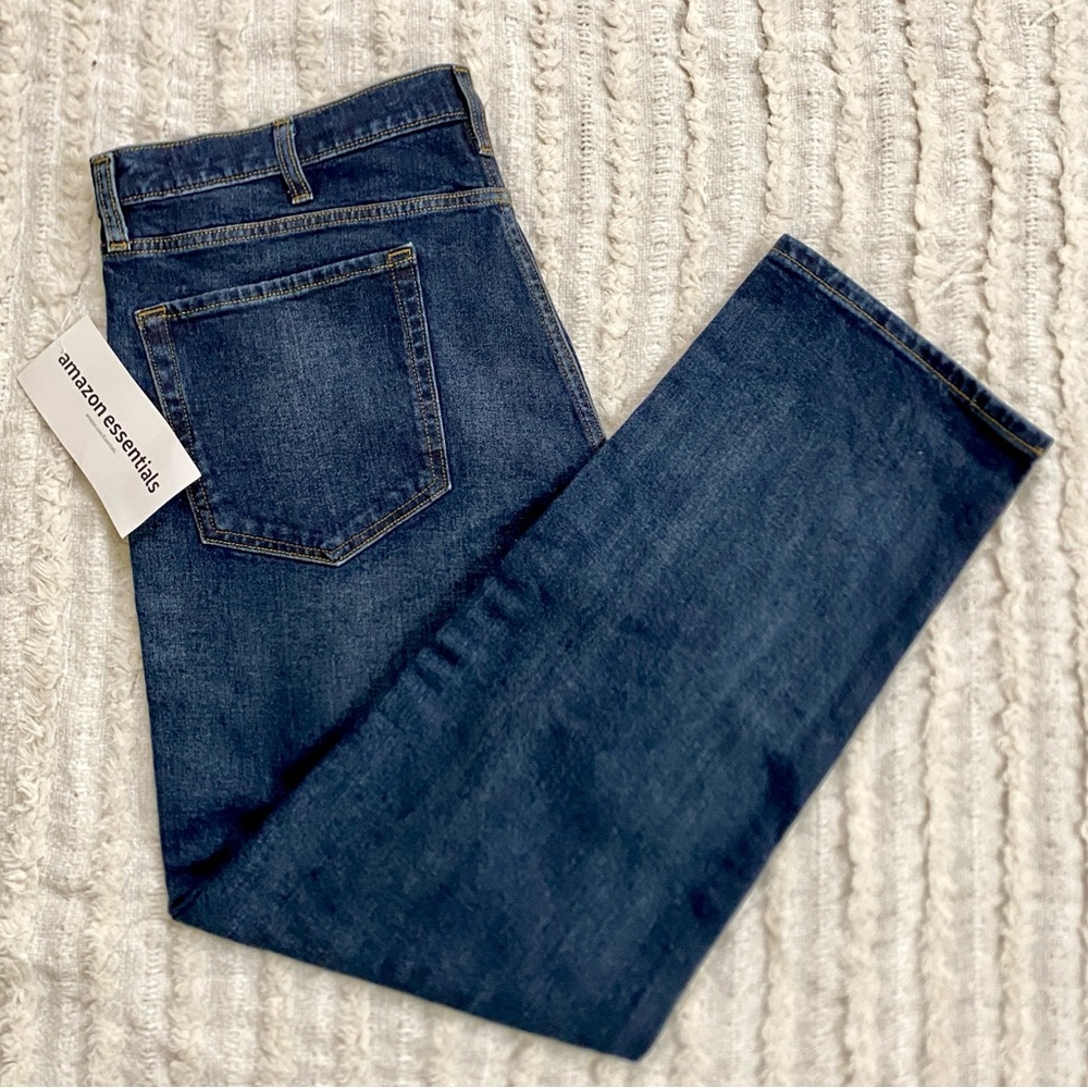 NWT! AMAZON ESSENTIALS Men's Straight Jeans